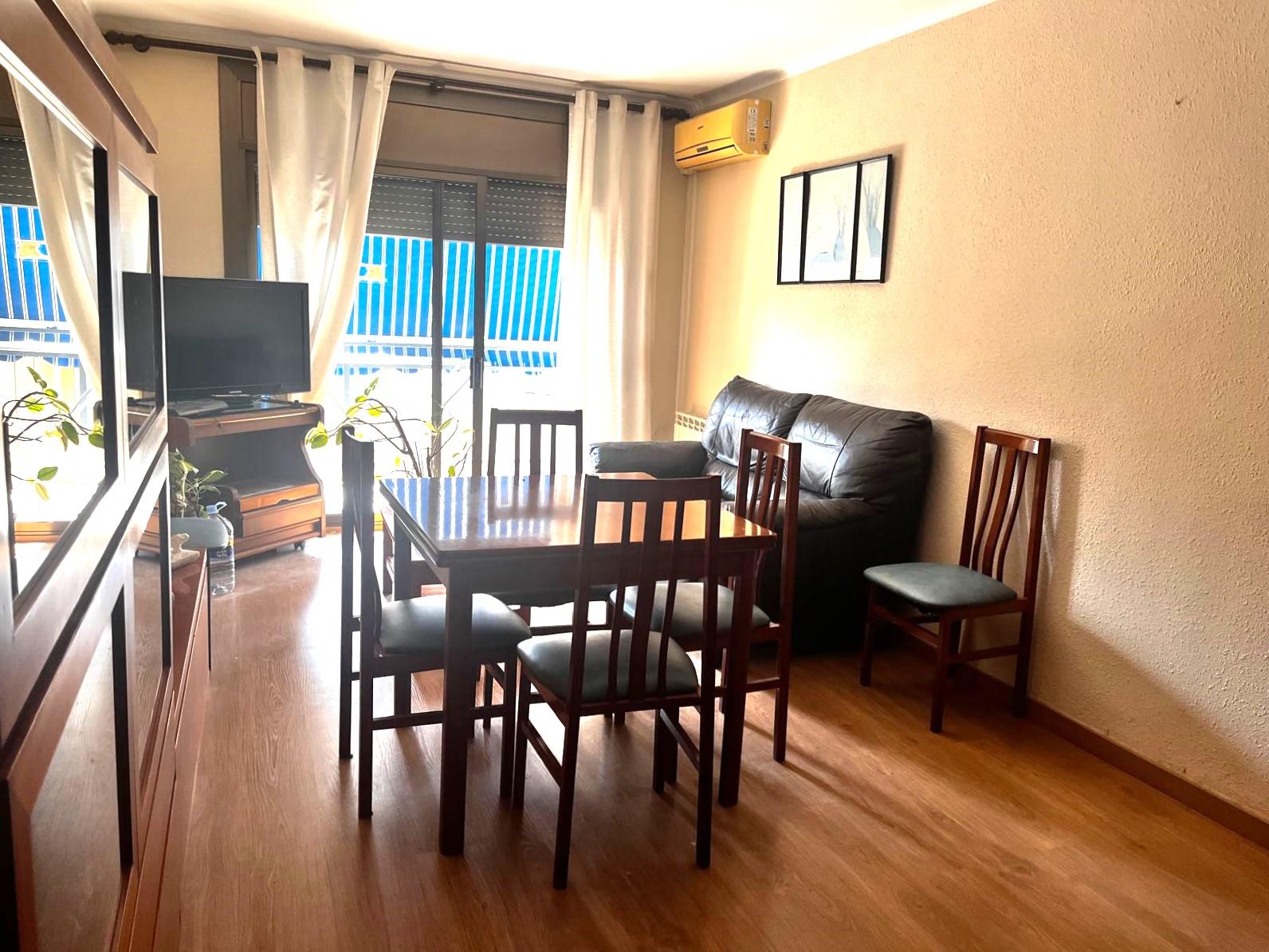 Imagen 3 Piso en venta en Olesa De Montserrat / Zona de Poble Sec