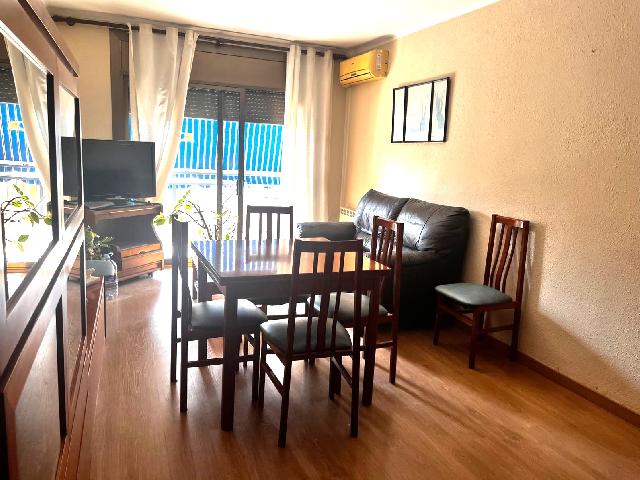 Imagen 3 Inmueble 305097 - Piso en venta en Olesa De Montserrat / Zona de Poble Sec