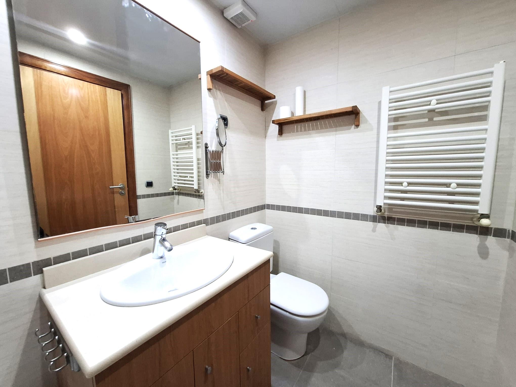 Imagen 16 Dúplex en venta en Olesa De Montserrat / Zona centro, cerca de La Passió.