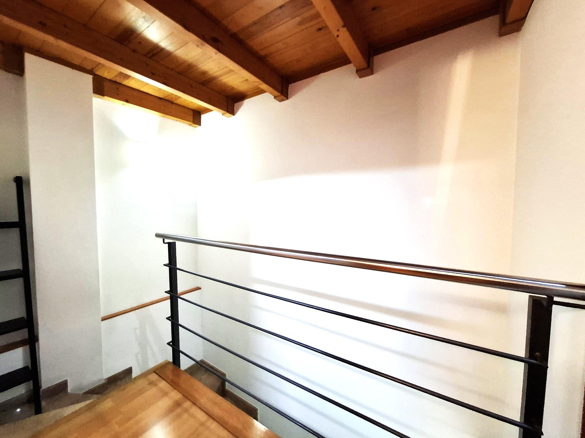 Imagen 10 Dúplex en venta en Olesa De Montserrat / Zona centro, cerca de La Passió.
