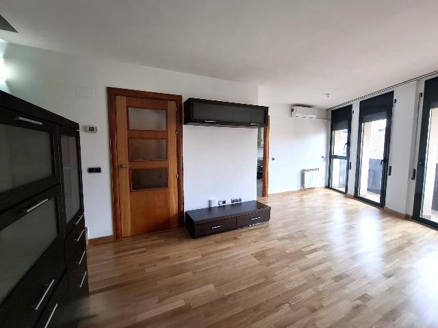 Imagen 2 Inmueble 305210 - Dúplex en venta en Olesa De Montserrat / Zona centro, cerca de La Passió.