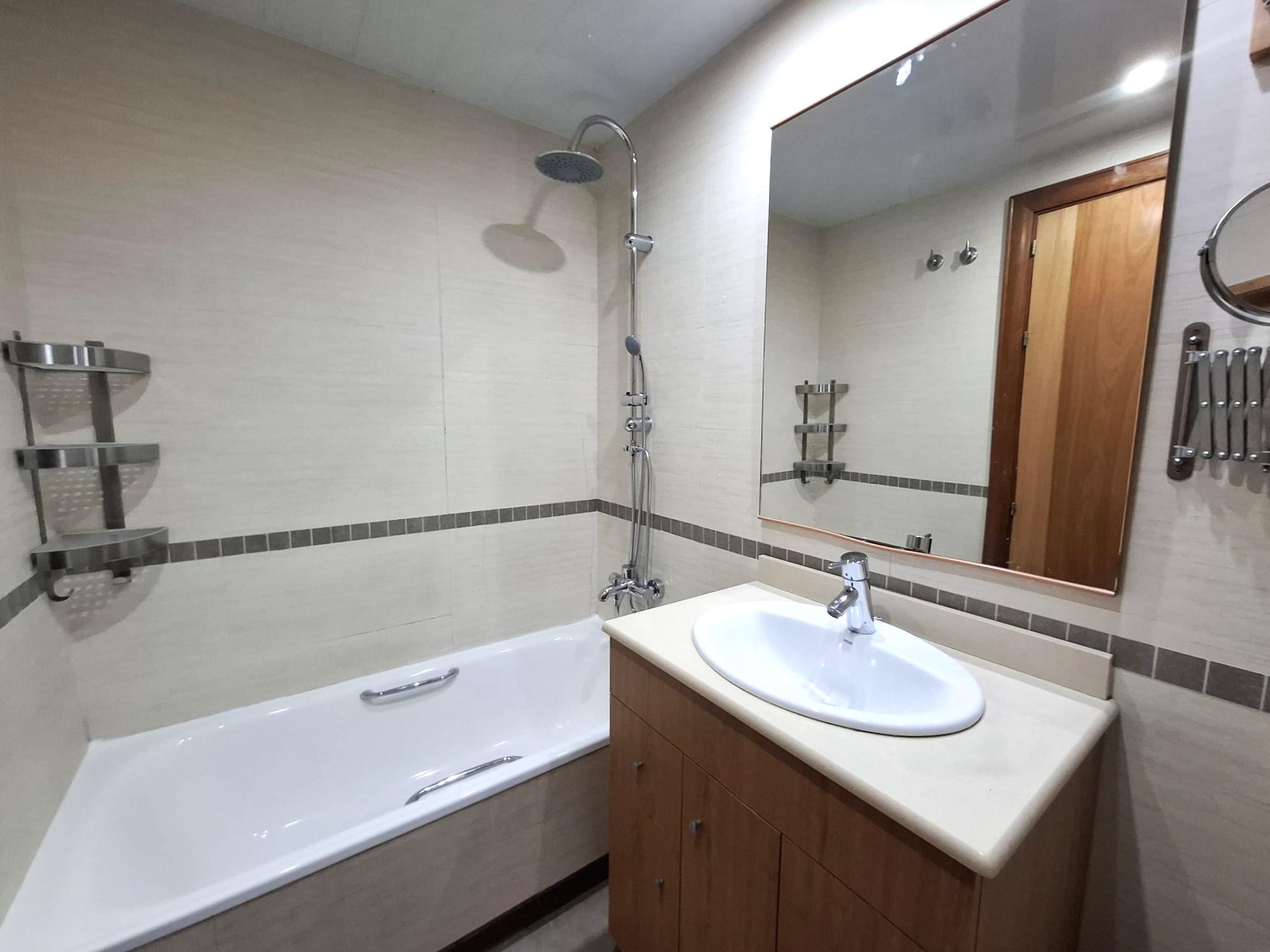 Imagen 15 Dúplex en venta en Olesa De Montserrat / Zona centro, cerca de La Passió.
