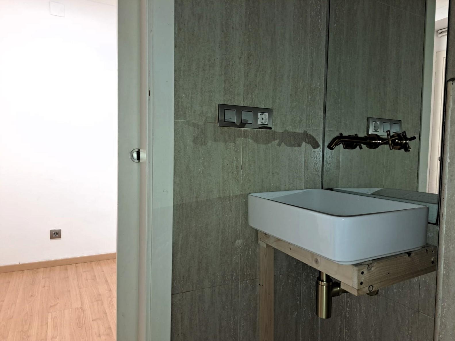 Imagen 29 Piso en venta en Sant Andreu De La Barca / Zona del Pla de l´Estació