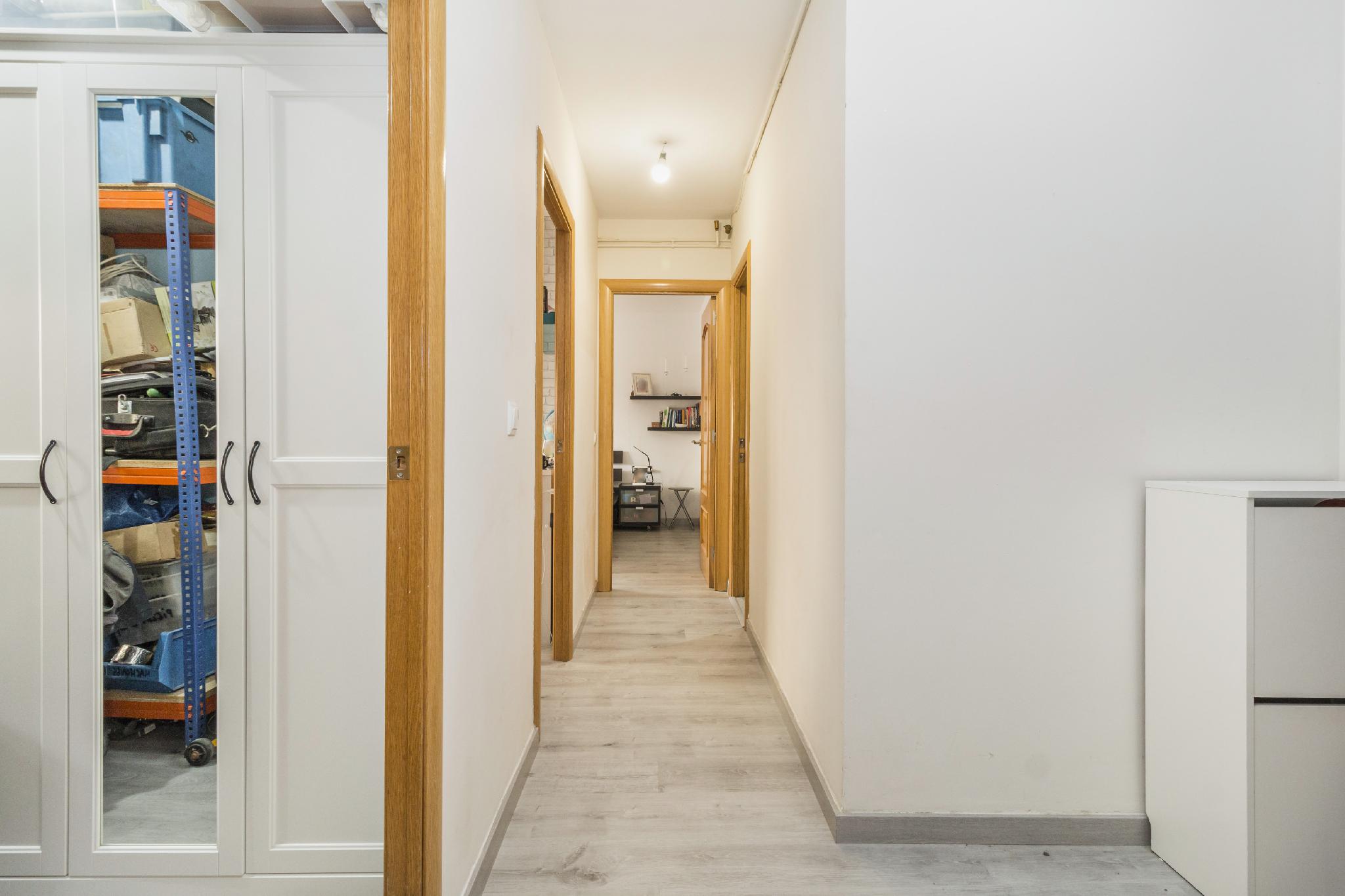 Imagen 23 Piso en venta en Olesa De Montserrat / En pleno centro