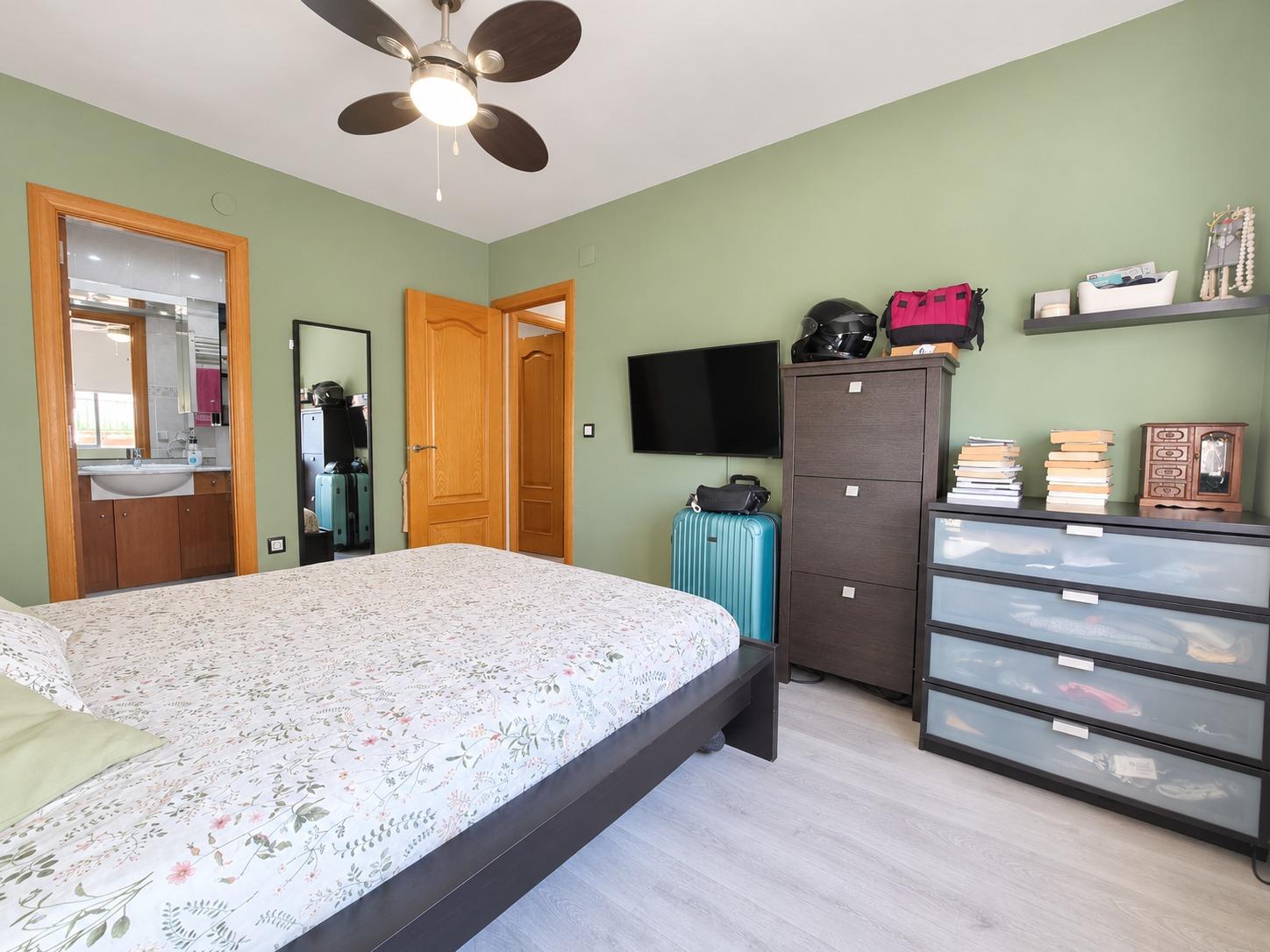 Imagen 17 Piso en venta en Olesa De Montserrat / En pleno centro