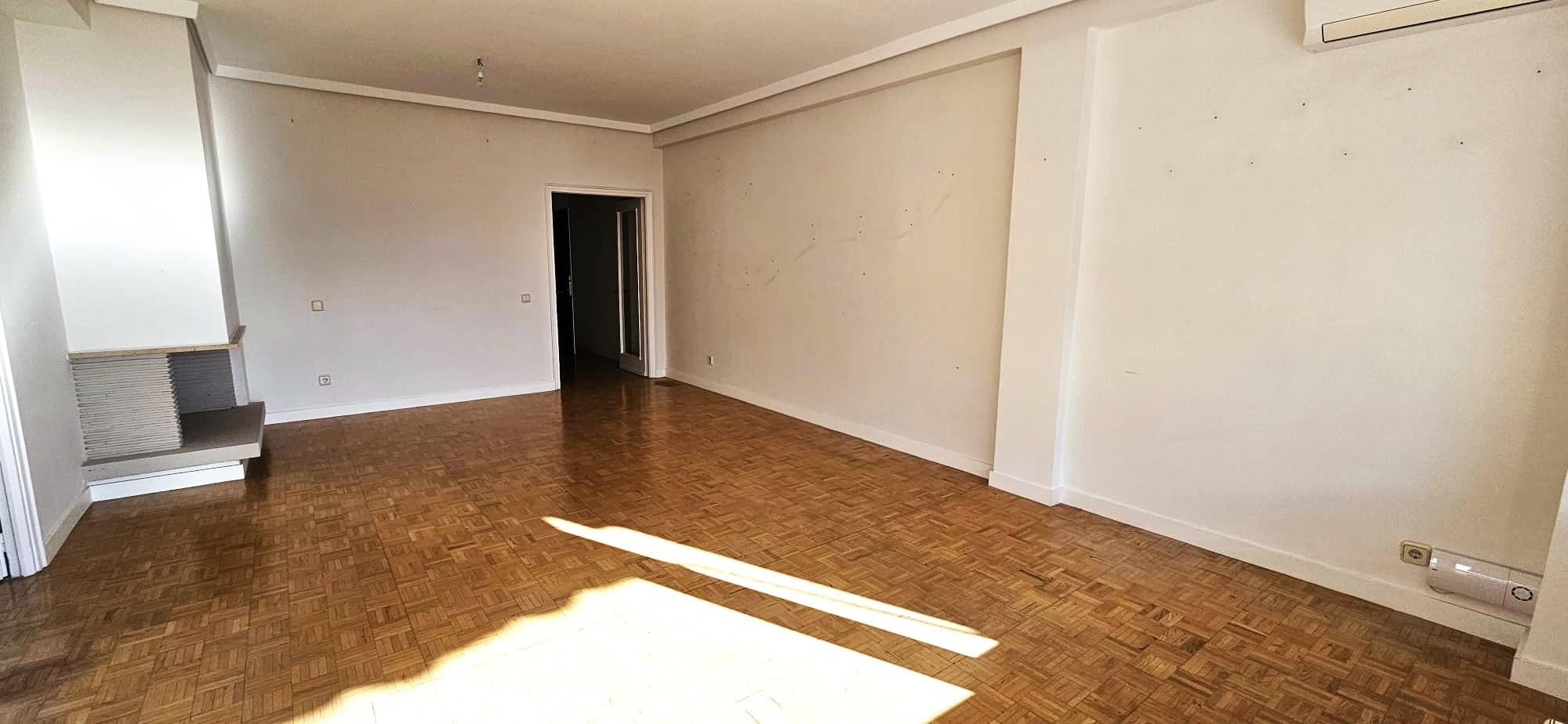 Imagen 15 Piso en venta en Madrid / Cerca del metro Colombia 
