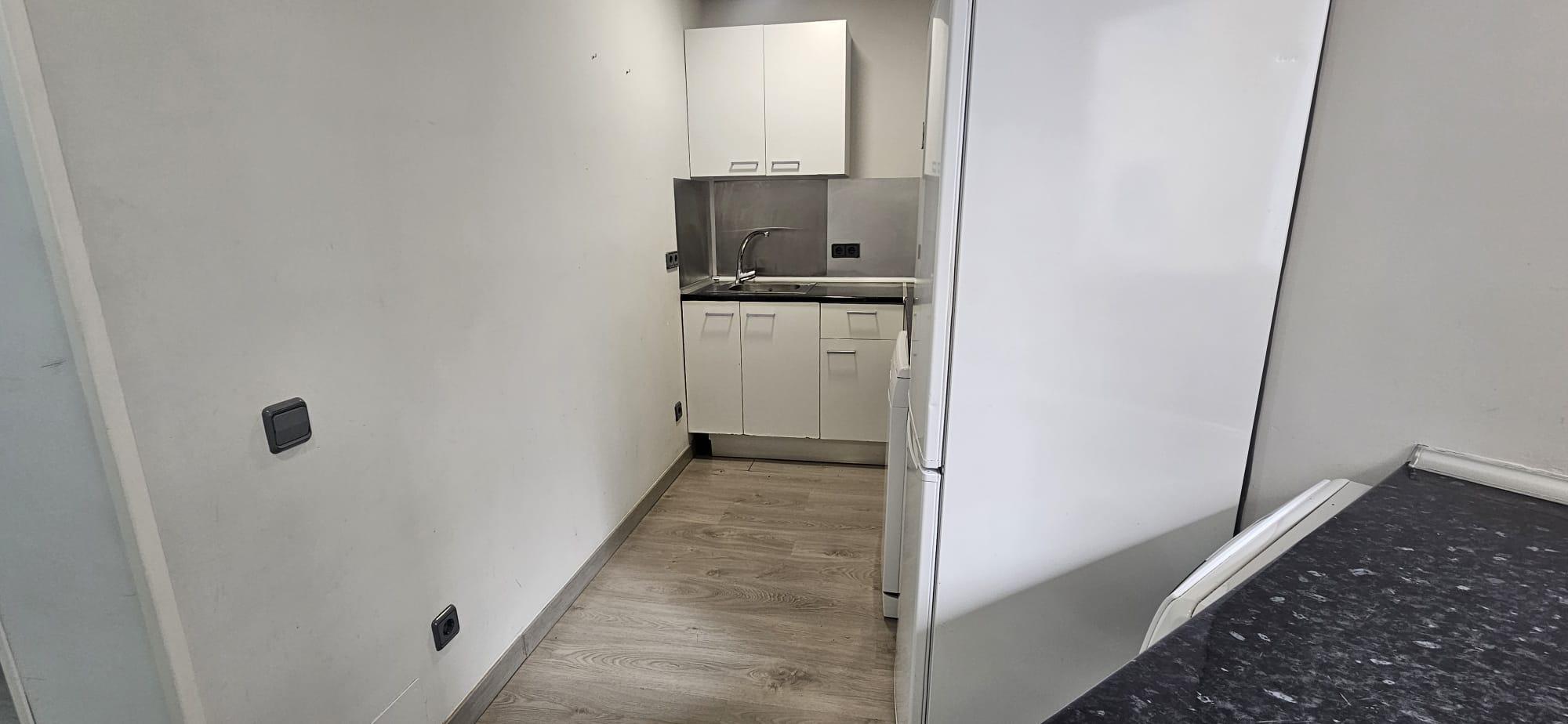 Imagen 17 Piso en venta en Madrid / Cerca del metro Colombia 
