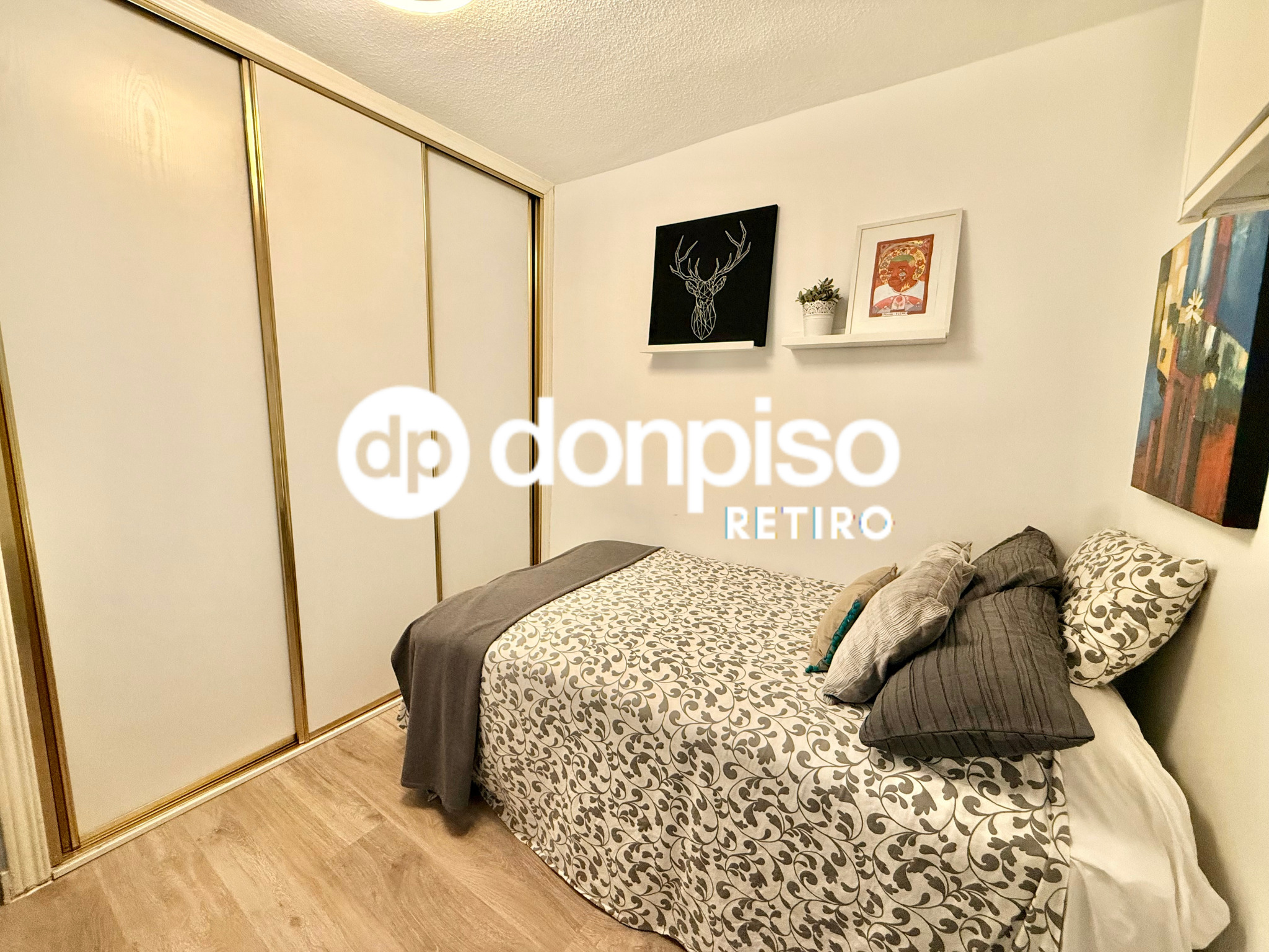 Imagen 1 Piso en venta en Madrid / A 3 minutos andando de La Vaguada