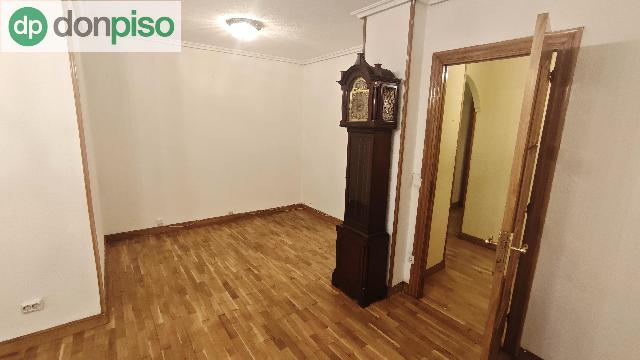 Imagen 3 Inmueble 300454 - Piso en venta en Santander / Cerca del Parque de la Marga 