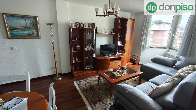 Imagen 2 Inmueble 300970 - Piso en venta en Santa Cruz De Bezana / Urbanización Bezana Lago, en el centro de Bezana 