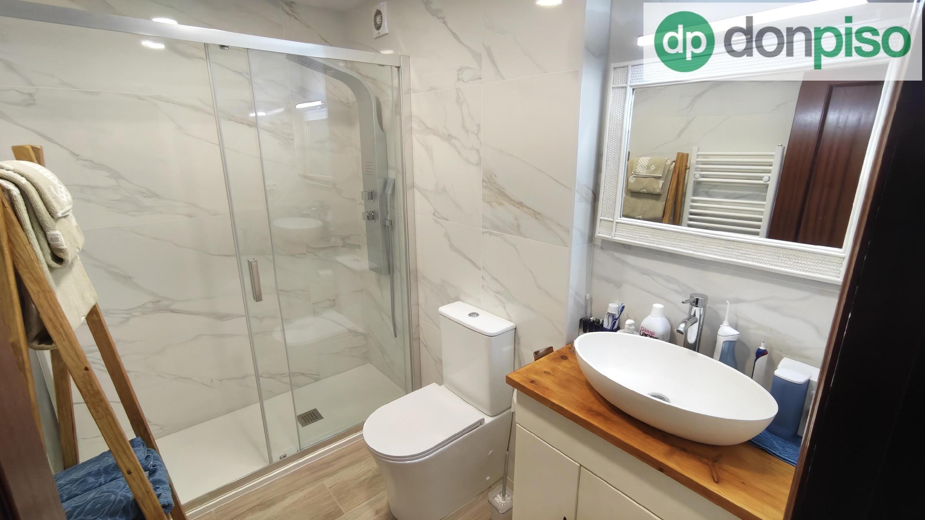 Imagen 22 Piso en venta en Santa Cruz De Bezana / Urbanización Bezana Lago, en el centro de Bezana 