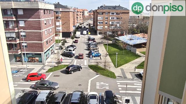 Imagen 27 Inmueble 300970 - Piso en venta en Santa Cruz De Bezana / Urbanización Bezana Lago, en el centro de Bezana 