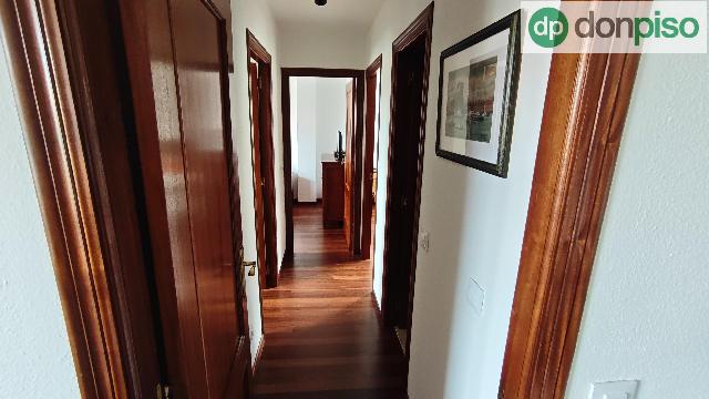 Imagen 13 Inmueble 300970 - Piso en venta en Santa Cruz De Bezana / Urbanización Bezana Lago, en el centro de Bezana 