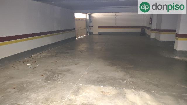 Imagen 30 Inmueble 300970 - Piso en venta en Santa Cruz De Bezana / Urbanización Bezana Lago, en el centro de Bezana 