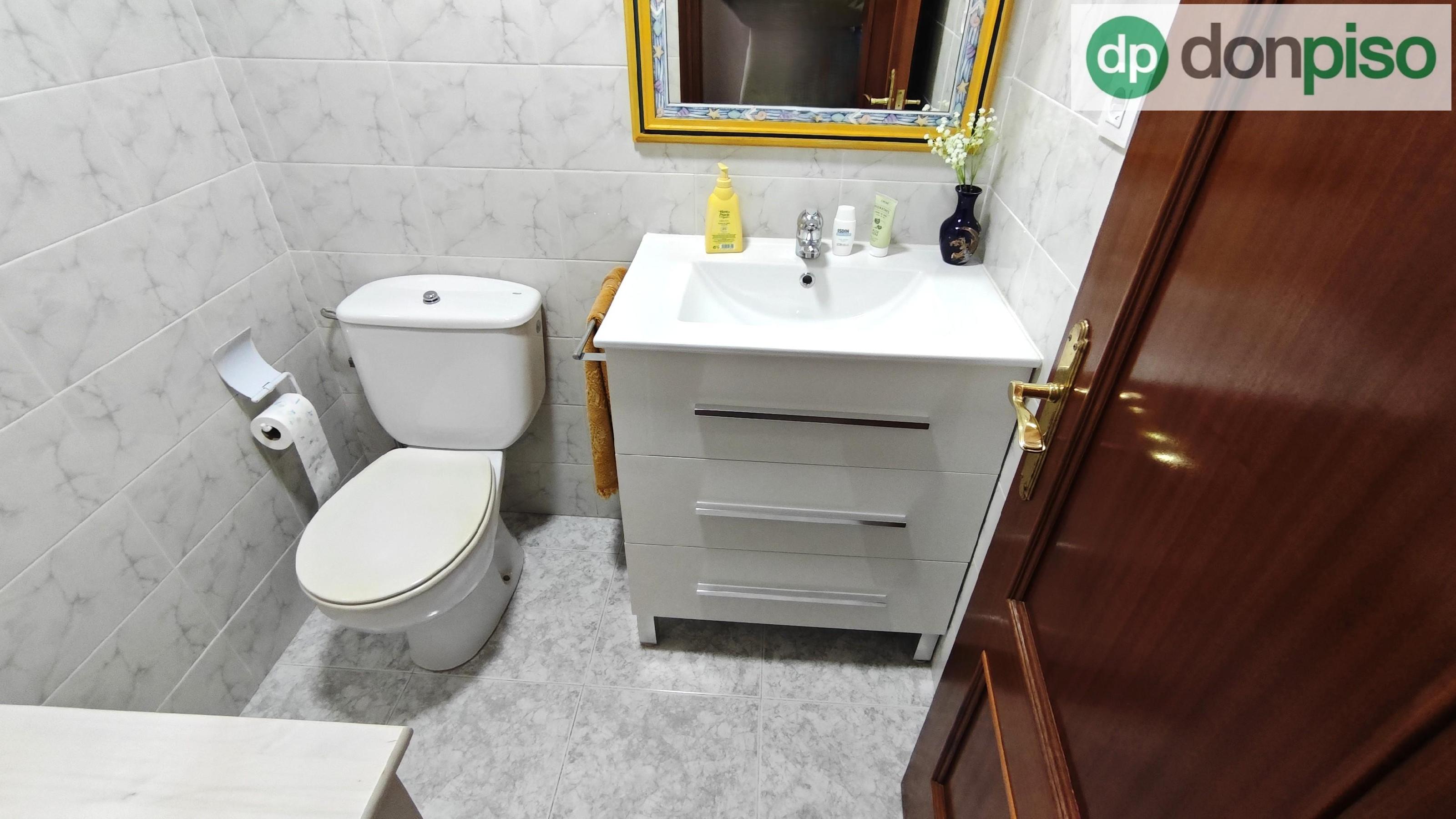 Imagen 25 Piso en venta en Santa Cruz De Bezana / Urbanización Bezana Lago, en el centro de Bezana 