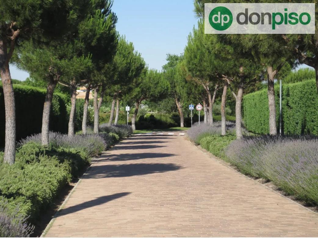 Imagen 27 Casa Aislada en venta en Pozuelo De Alarcón / Prestigiosa Urbanización La Finca 