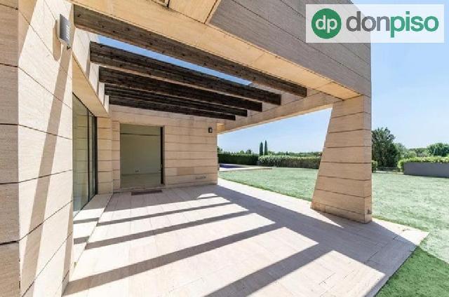 Imagen 6 Inmueble 301058 - Casa Aislada en venta en Pozuelo De Alarcón / Prestigiosa Urbanización La Finca 