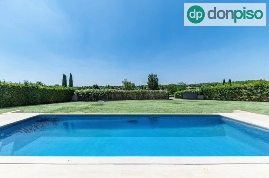 Imagen 4 Casa Aislada en venta en Pozuelo De Alarcón / Prestigiosa Urbanización La Finca 