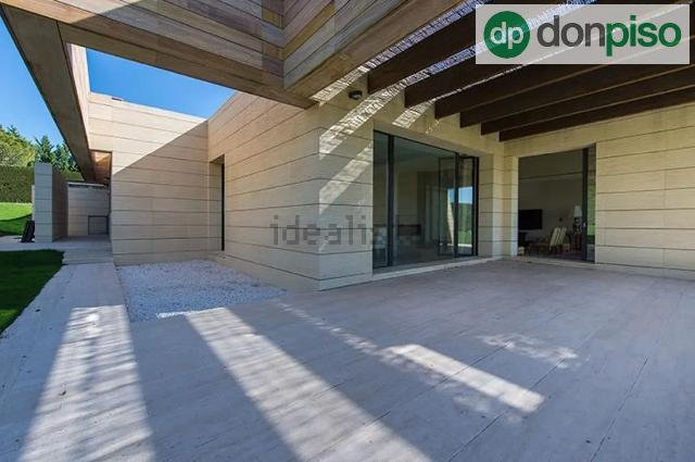 Imagen 7 Inmueble 301058 - Casa Aislada en venta en Pozuelo De Alarcón / Prestigiosa Urbanización La Finca 