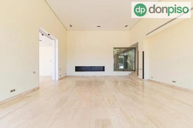 Imagen 13 Inmueble 301058 - Casa Aislada en venta en Pozuelo De Alarcón / Prestigiosa Urbanización La Finca 