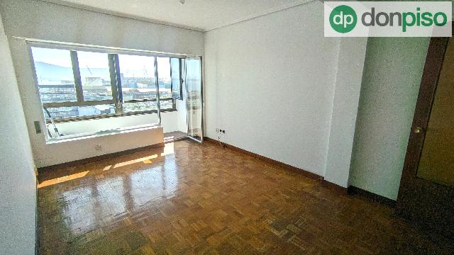 Imagen 3 Inmueble 301576 - Piso en venta en Santander / A 10 minutos del Ayuntamiento 