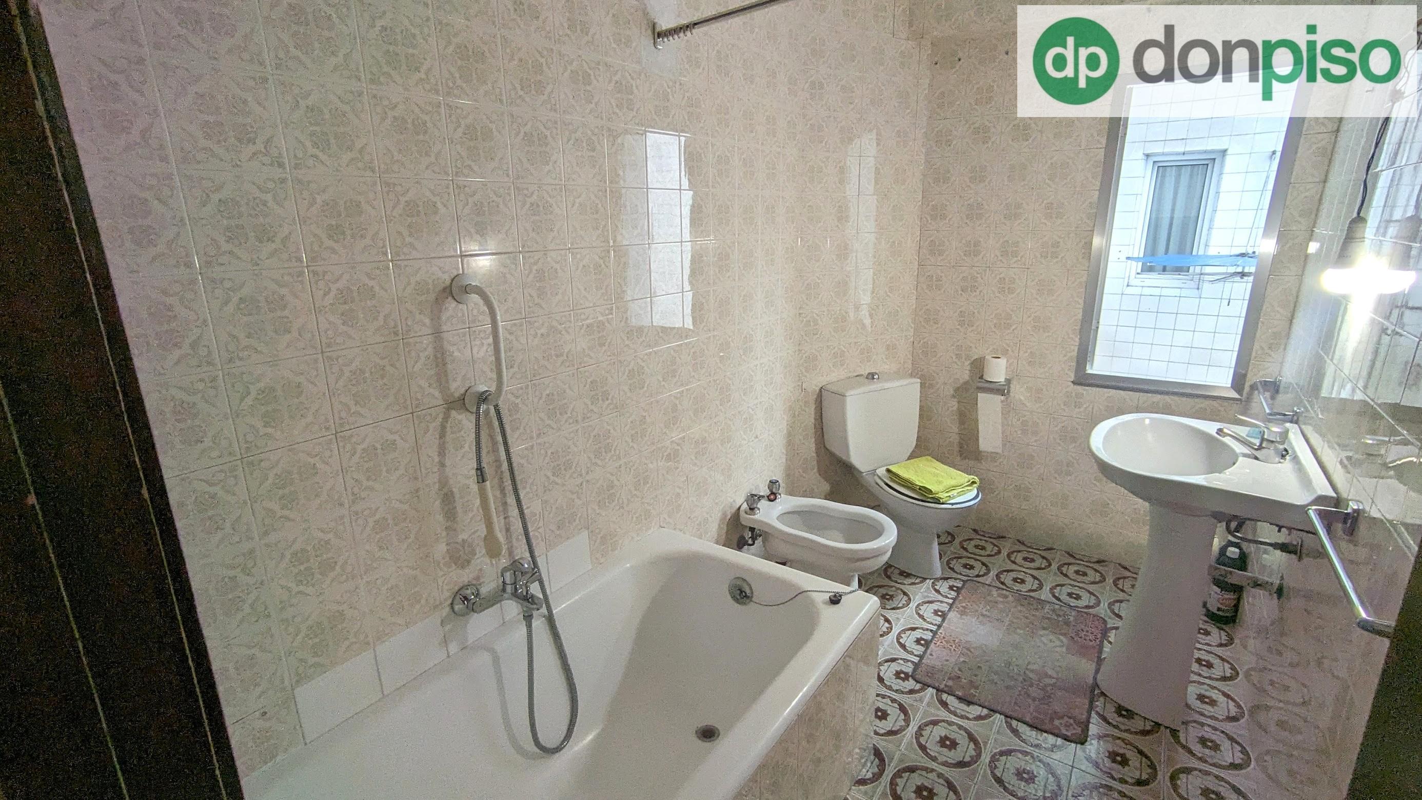 Imagen 21 Piso en venta en Santander / A 10 minutos del Ayuntamiento 