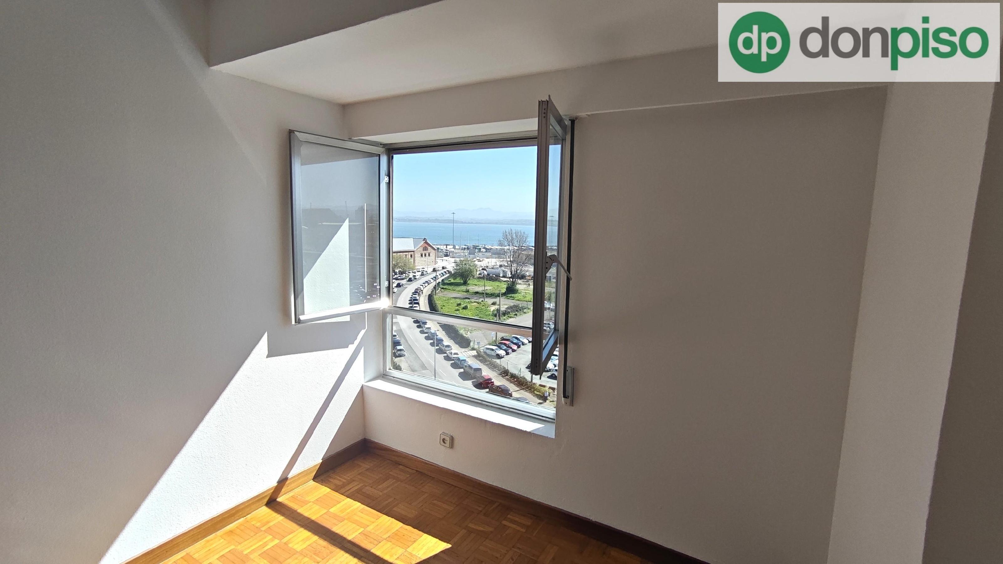Imagen 10 Piso en venta en Santander / A 10 minutos del Ayuntamiento 
