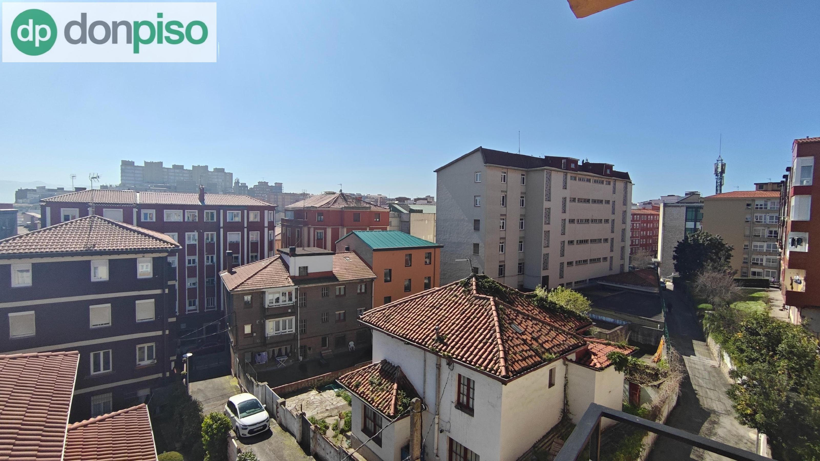 Imagen 1 Piso en venta en Santander / Cerca de la Plaza de Numancia 