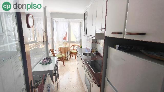 Imagen 10 Inmueble 301619 - Piso en venta en Santander / Cerca de la Plaza de Numancia 