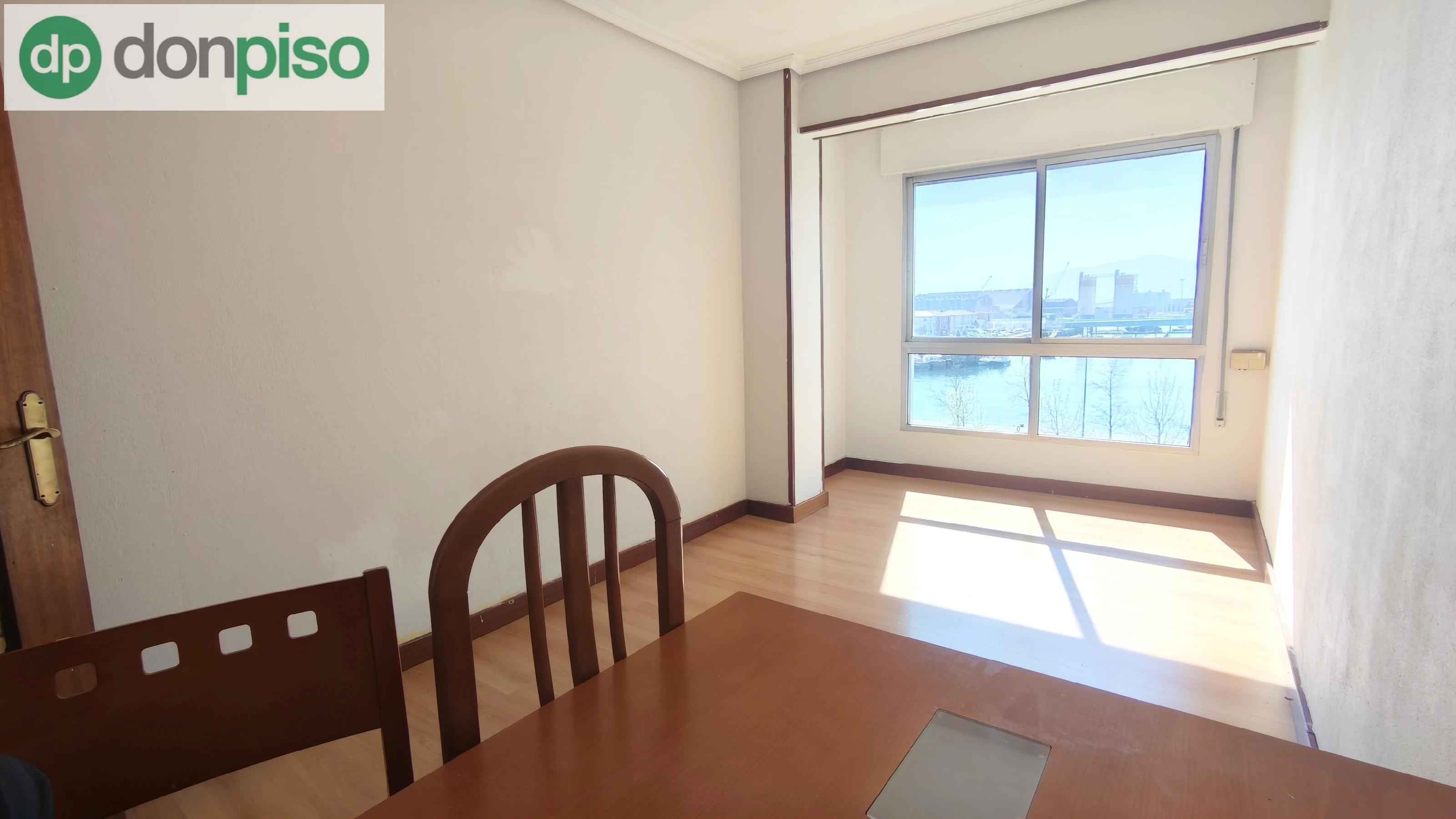 Imagen 2 Piso en venta en Santander / Cerca del Parque de la Marga