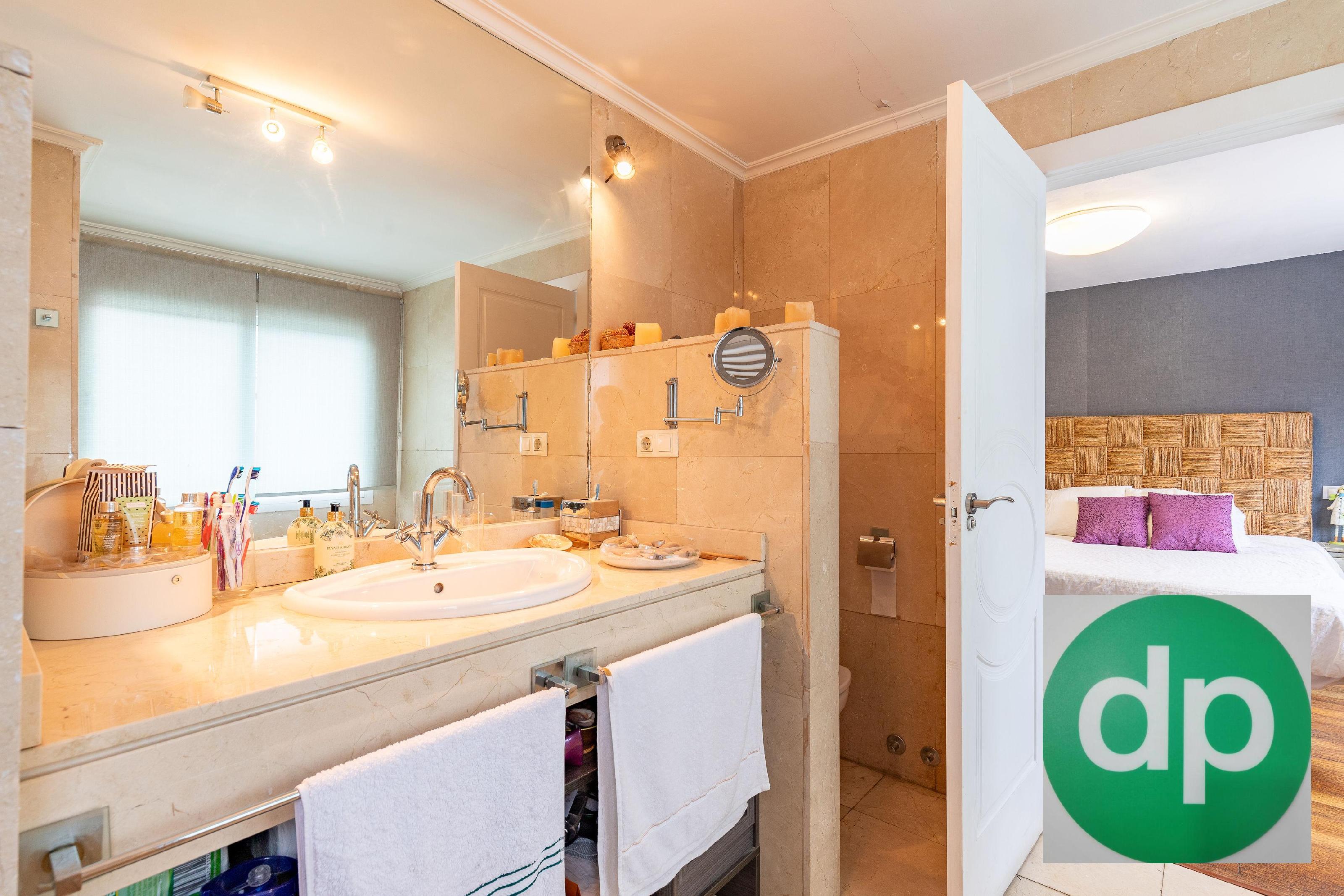 Imagen 26 Casa en venta en Pozuelo De Alarcón / Pozuelo de Alarcón 