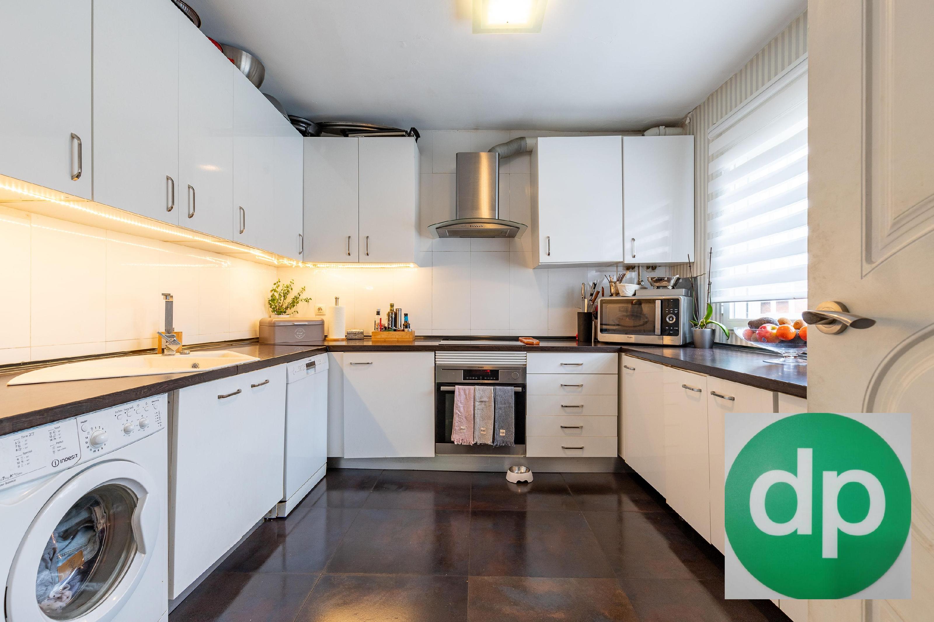 Imagen 7 Casa en venta en Pozuelo De Alarcón / Pozuelo de Alarcón 