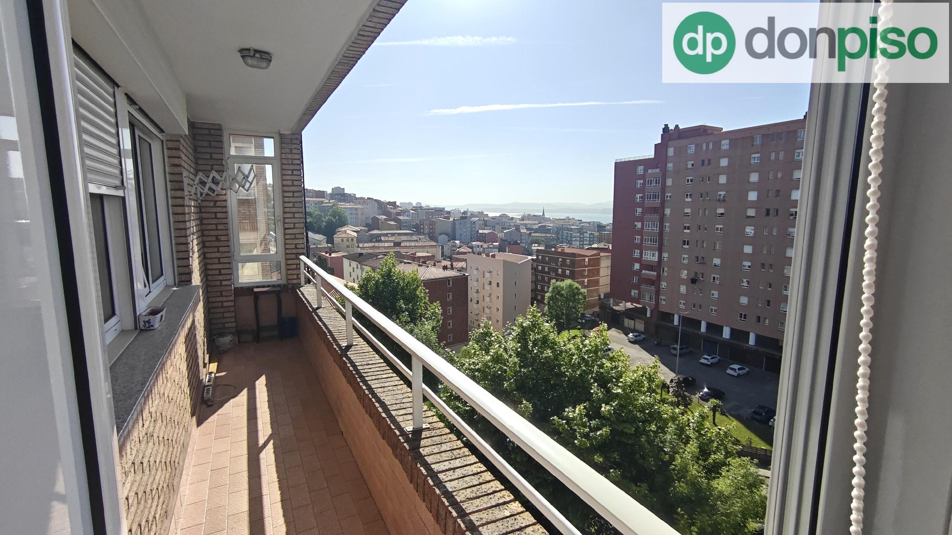 Imagen 2 Piso en venta en Santander / Cerca del Parque Altamira 