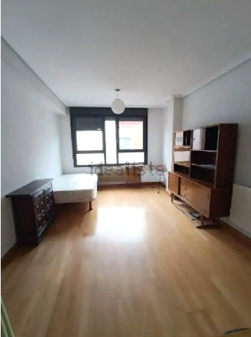 Imagen 1 Inmueble 304509 - Piso en venta en Santander / Zona Calle Castilla cerca  de las Estaciones 