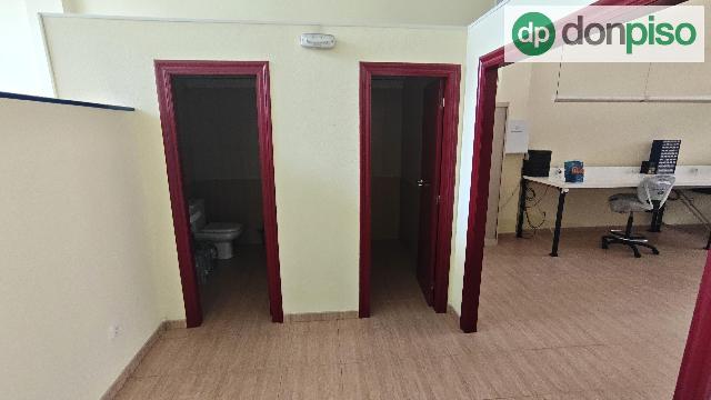 Imagen 13 Inmueble 304627 - Local Comercial en venta en Santander / En zona comercial La Albericia 