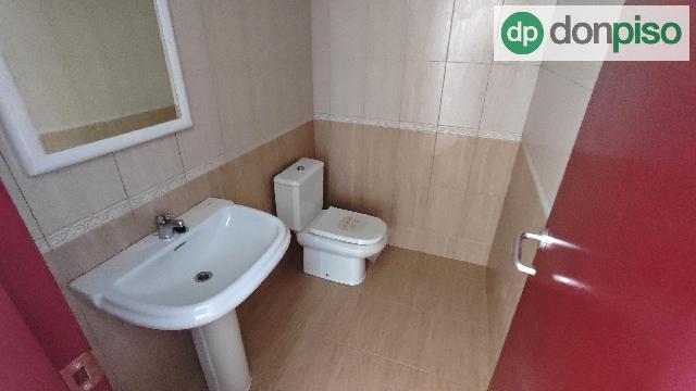 Imagen 14 Inmueble 304627 - Local Comercial en venta en Santander / En zona comercial La Albericia 