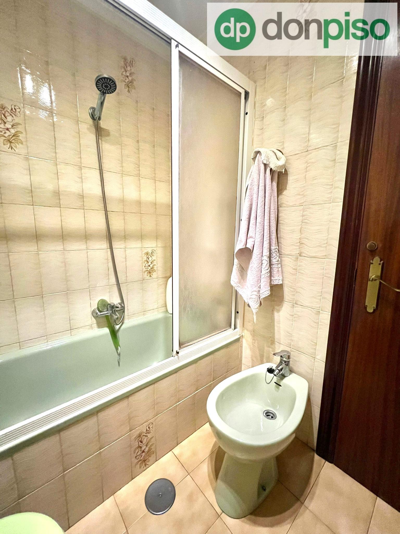 Imagen 16 Piso en venta en Santander / A pocos metros del Parque de La Marga
