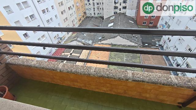 Imagen 6 Inmueble 304759 - Piso en venta en Santander / A pocos metros del Parque de La Marga