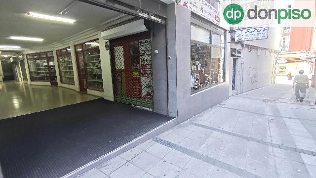 Imagen 3 Inmueble 305012 - Local Comercial en alquiler en Santander / A pocos metros de la Plaza de la Esperanza 