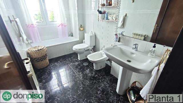 Imagen 11 Inmueble 305125 - Casa en venta en Santa Cruz De Bezana / Vivienda situada en el municipio de Bezana 