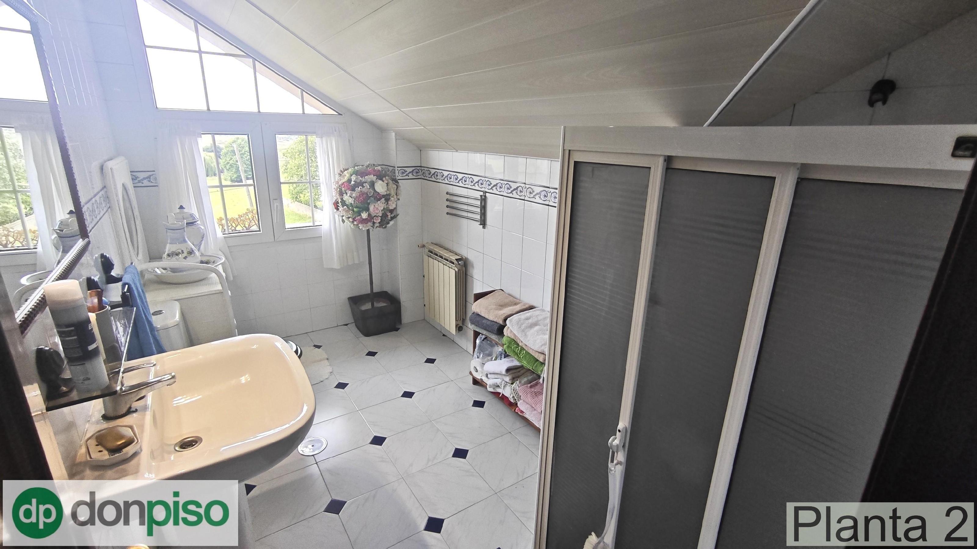 Imagen 29 Casa en venta en Santa Cruz De Bezana / Vivienda situada en el municipio de Bezana 