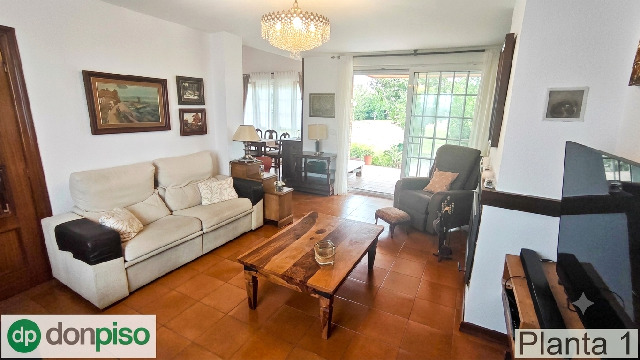 Imagen 1 Inmueble 305125 - Casa en venta en Santa Cruz De Bezana / Vivienda situada en el municipio de Bezana 