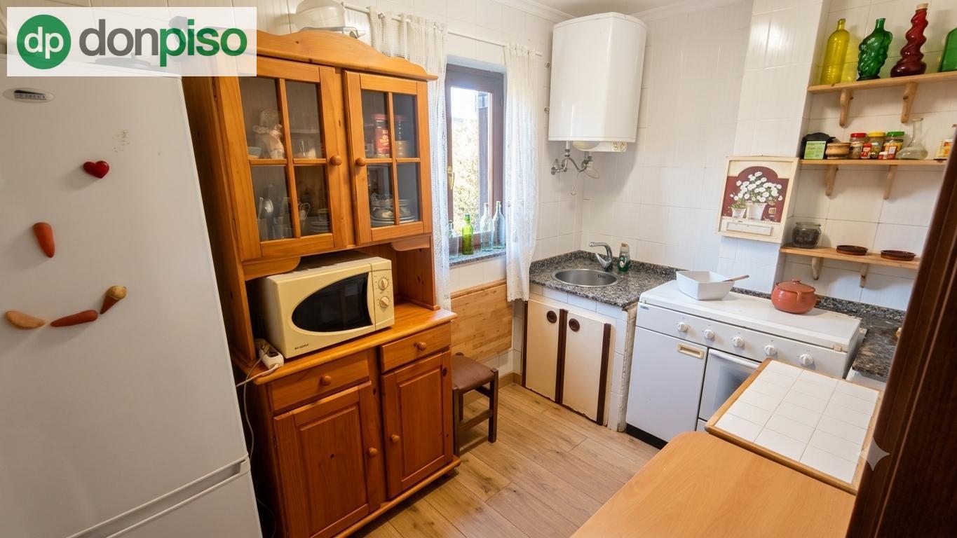 Imagen 12 Casa en venta en Corrales De Buelna Los / Cerca del Campo de Futbol