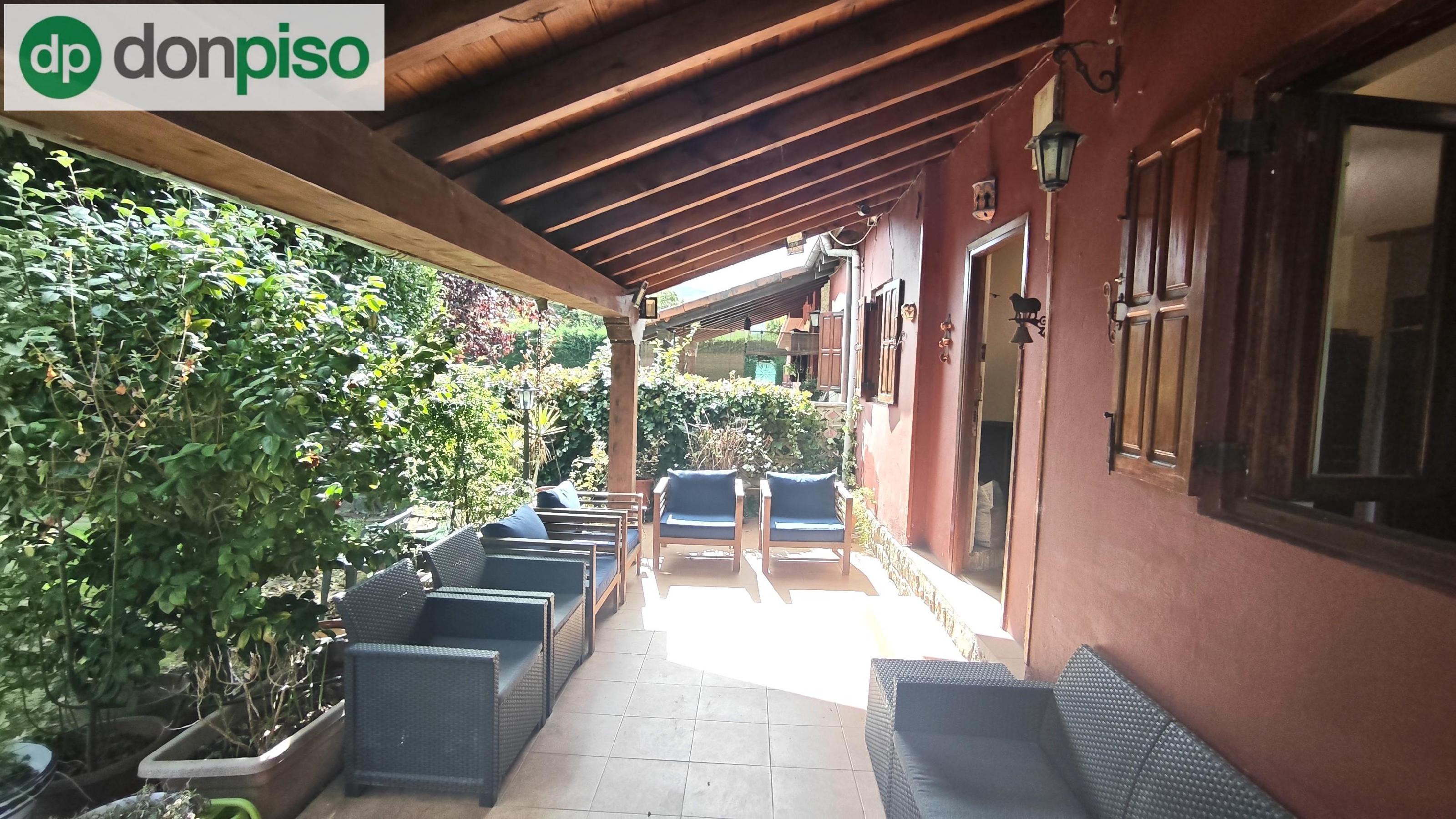 Imagen 2 Casa en venta en Corrales De Buelna Los / Cerca del Campo de Futbol