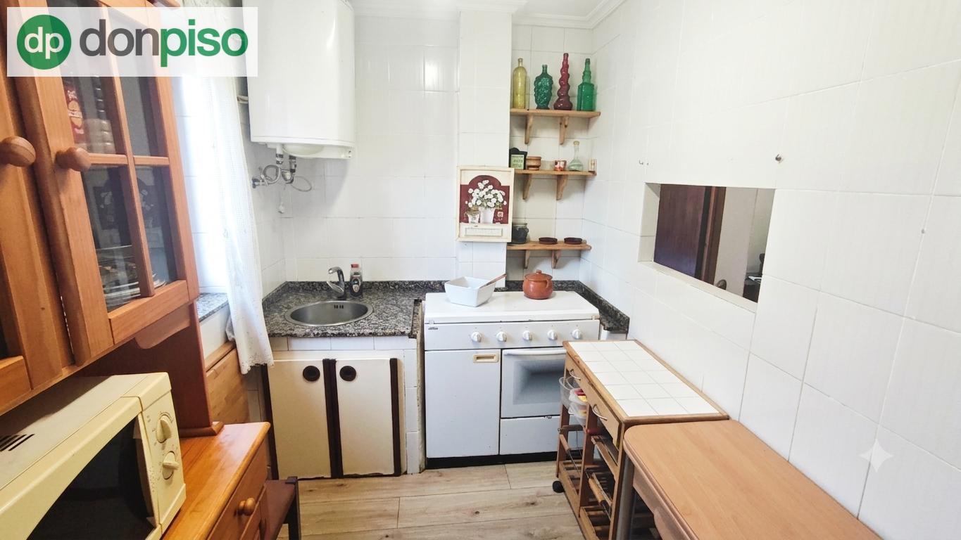 Imagen 13 Casa en venta en Corrales De Buelna Los / Cerca del Campo de Futbol