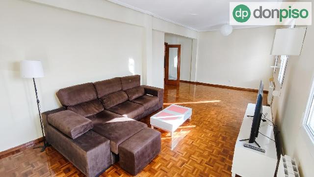 Imagen 2 Inmueble 305744 - Piso en venta en Santander / A 5 minutos de la Plaza de Numancia 