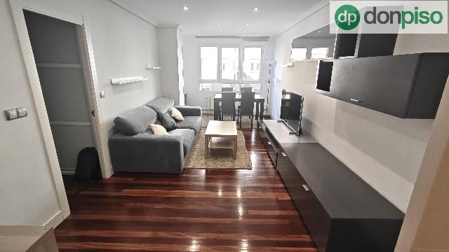 Imagen 1 Inmueble 306073 - Piso en venta en Santander / A pocos metros de la Estación de Renfe 