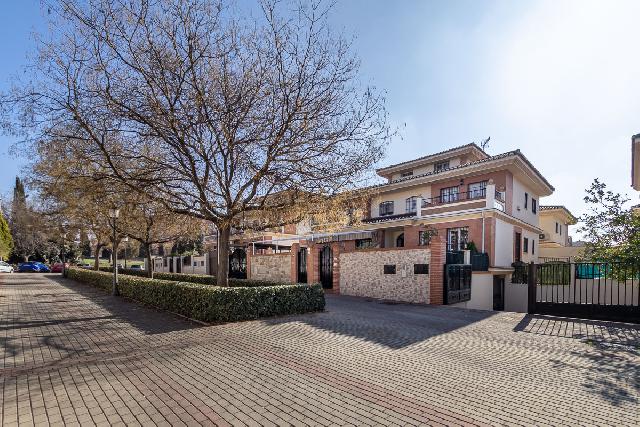 Imagen 21 Inmueble 281016 - Casa Pareada en venta en Granada / Zona Parque Almunia
