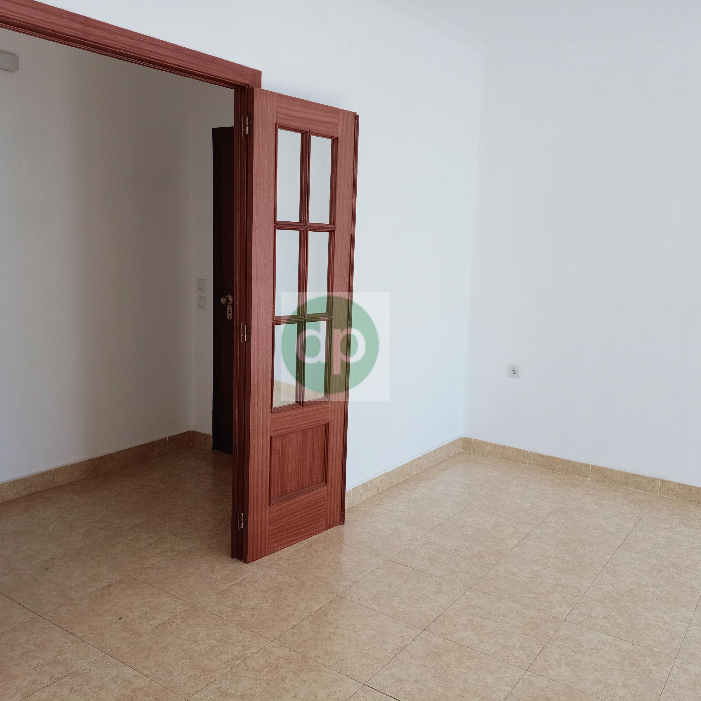 Imagen 2 Apartamento en venta en Badajoz / Zona residencial de casas limítrofe con la Ronda Norte.