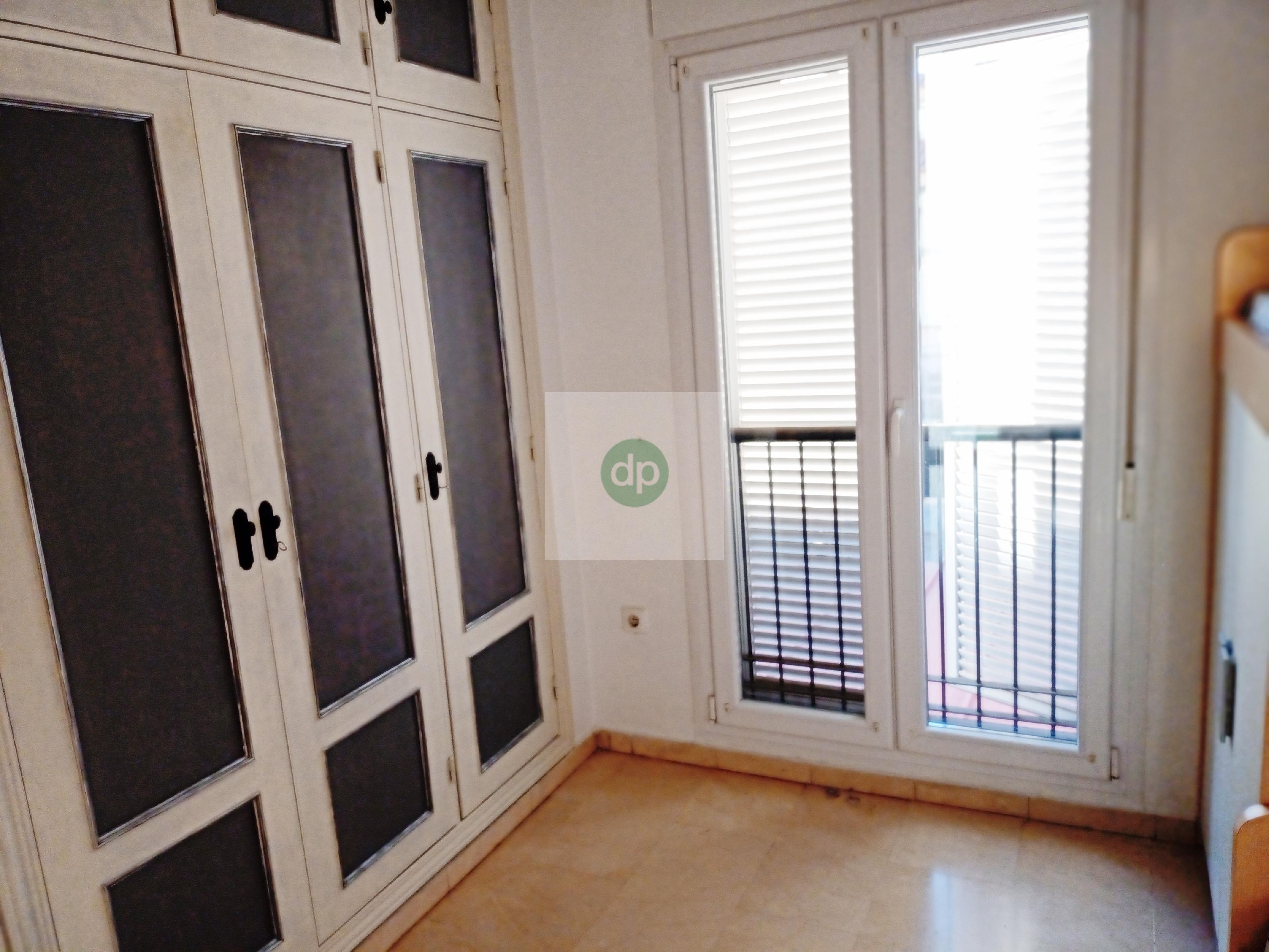 Imagen 2 Casa Adosada en venta en Badajoz / En Cdad Jardín, muy próximo a Hospital Materno Infantil